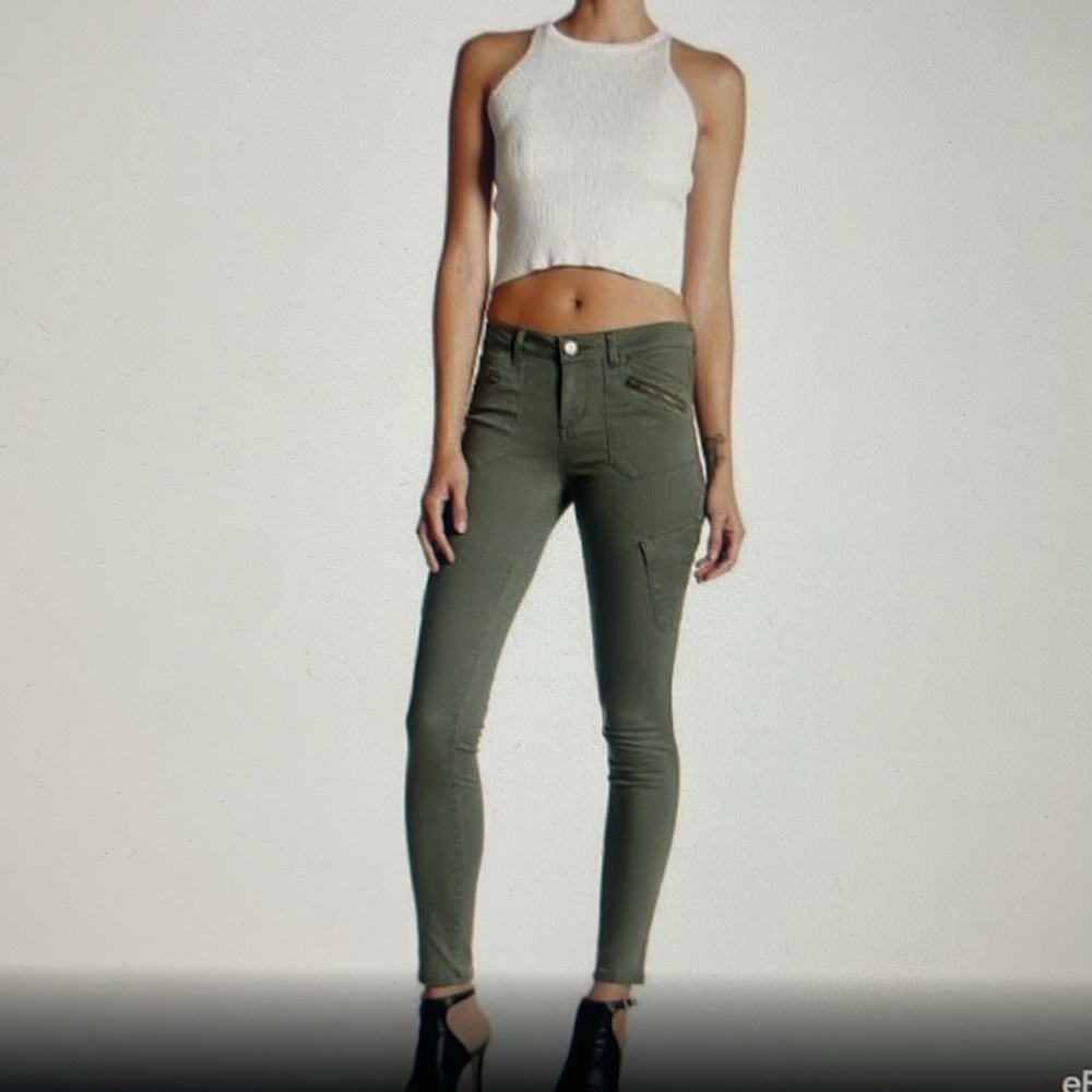 Democracy Ankle Twill Pants in Olive